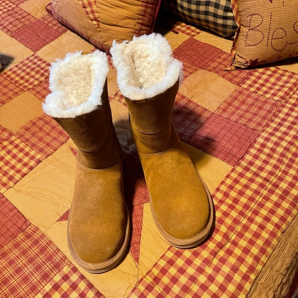 Ugg boots - Picture 2 of 4